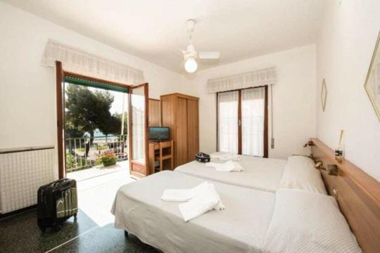 Hotel Tirreno 2*